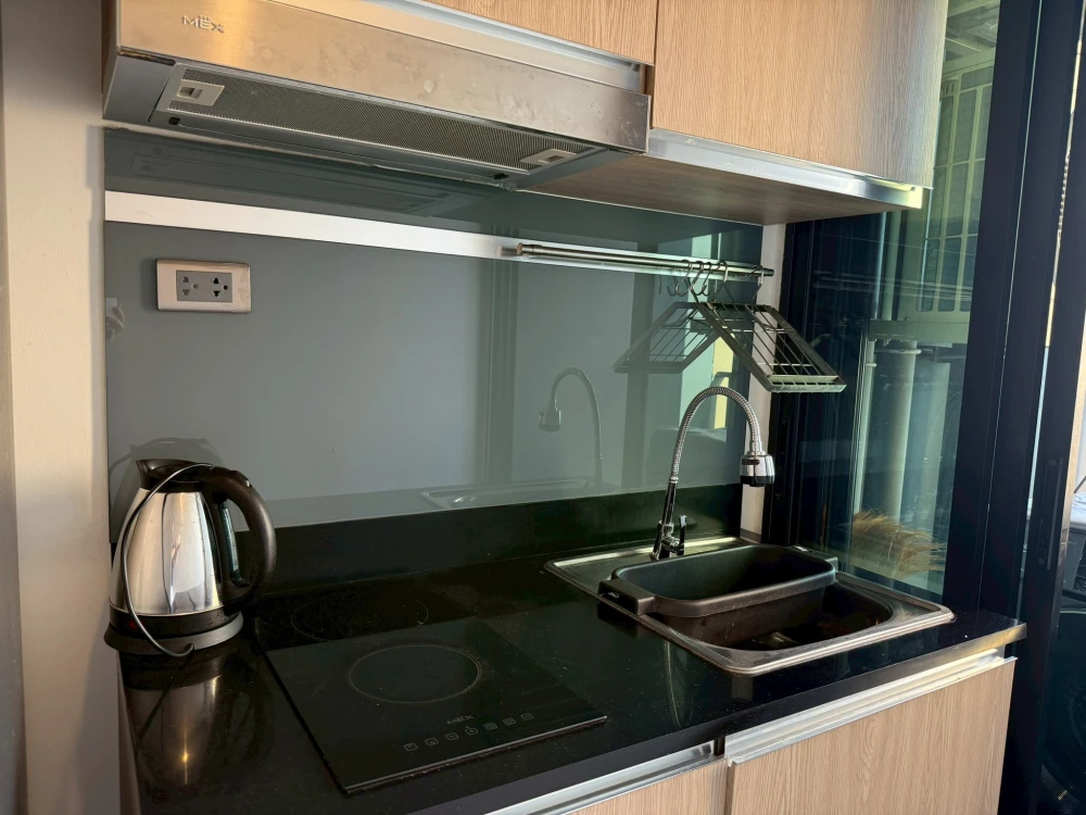 ขาย ให้เช่า Niche Mono Sukhumvit-Bearing ห้องอยู่ชั้น 30 สูงมากๆ ตกแต่ง build in มีที่เก็บของ จองเลย