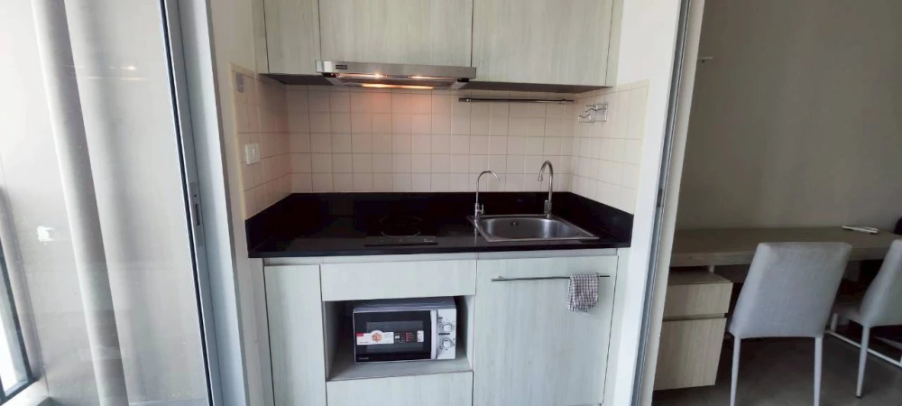 For rent: Niche Mono Sukhumvit-Puchao, 1 bedroom, 1 bathroom. Prime location, fully furnished. You can't miss this!