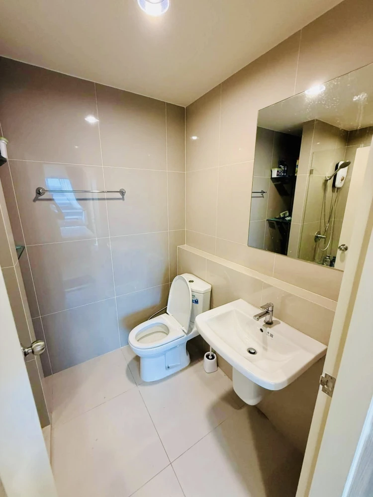 For rent: Niche Mono Sukhumvit-Puchao. A lovely room with complete furniture and appliances. You'll regret not booking it!