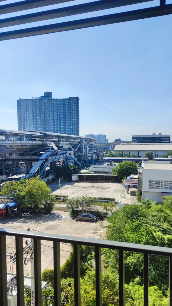For rent: Niche MONO Sukhumvit-Pu Chao, 2.8 meter high ceiling, decorated with IKEA+INDEX furniture, ready to move in.