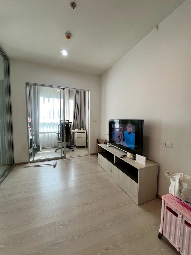 For rent: Niche Mono Sukhumvit-Poo Chao, One Bedroom Plus (with multipurpose room). Quiet and peaceful unit, not crowded. Reservation required.
