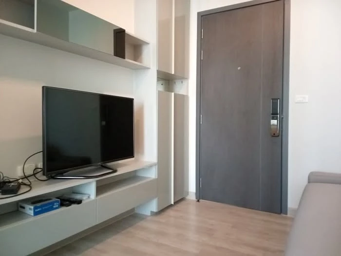 For rent: Niche Pride Taopoon, north-facing unit in a great location. Fully furnished; just bring your bags and move in!