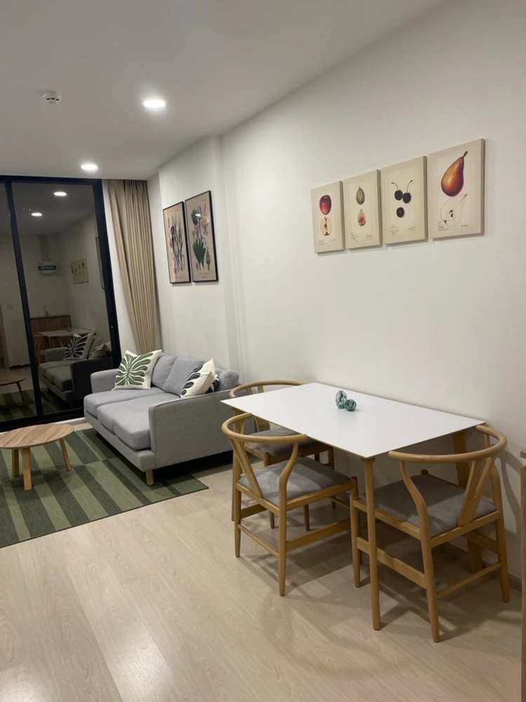 For rent: Noble Ambience Sukhumvit 42, 6th floor. Nice, fully furnished unit. Book now!
