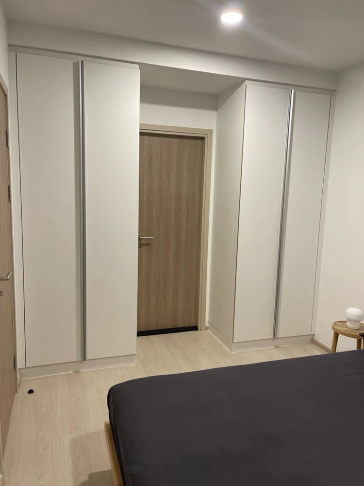 For rent: Noble Ambience Sukhumvit 42, 6th floor. Nice, fully furnished unit. Book now!