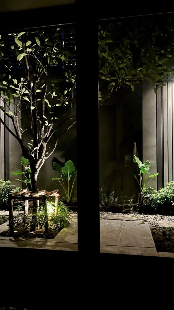 For rent Noble Ambience Sukhumvit 42, stylishly decorated studio room, garden view, book now