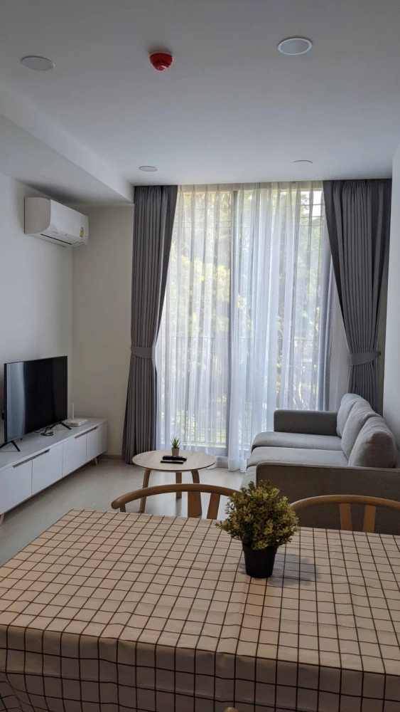 For rent: Noble Ambience Sukhumvit 42. Beautiful, quiet, and private unit with a lovely, lush garden view. Ready to move in immediately.