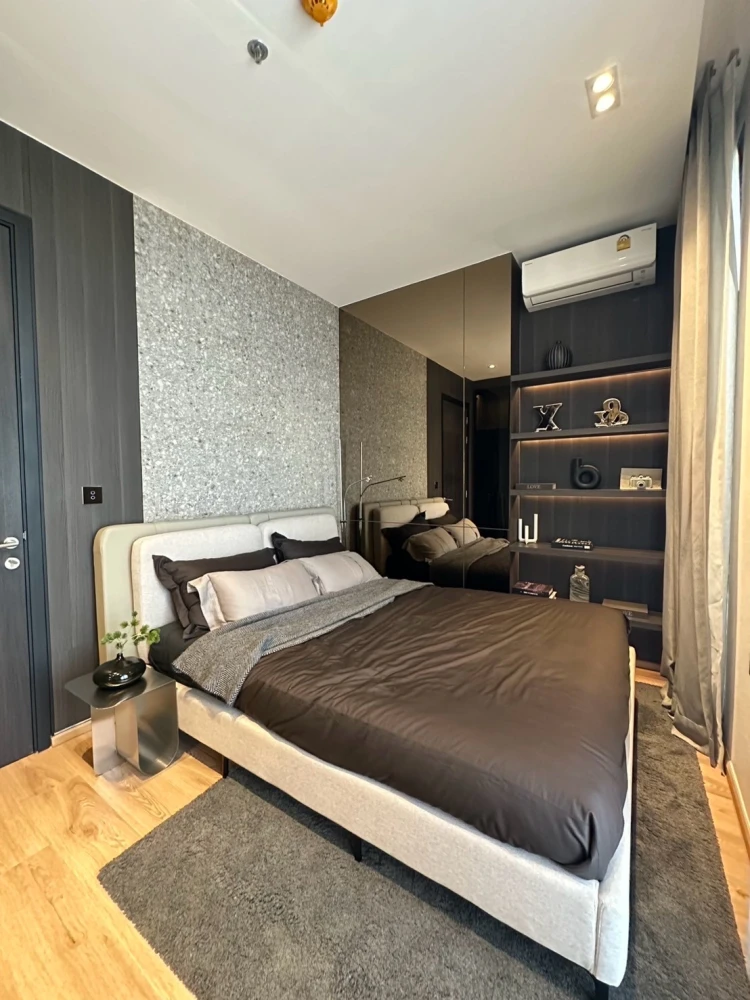 For Rent: Noble Around Ari, 12th floor. Fully furnished and inviting—book now! Don't miss out.