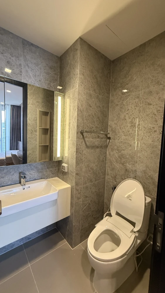For rent: Noble Around Ari, fully furnished with built-in furniture and appliances. Ready to move in!