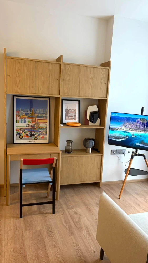 For Rent: Noble Around Ari. A beautifully decorated, highly inviting unit. North-facing—cool and comfortable, never hot. Don't miss out!