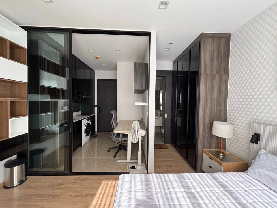 Noble Around Ari for rent, nice room, fully furnished, high floor, reservations accepted now.