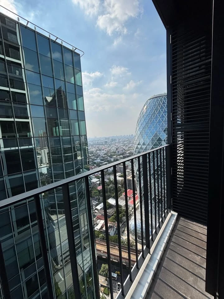 Noble Around Ari for rent, nice room, fully furnished, high floor, reservations accepted now.