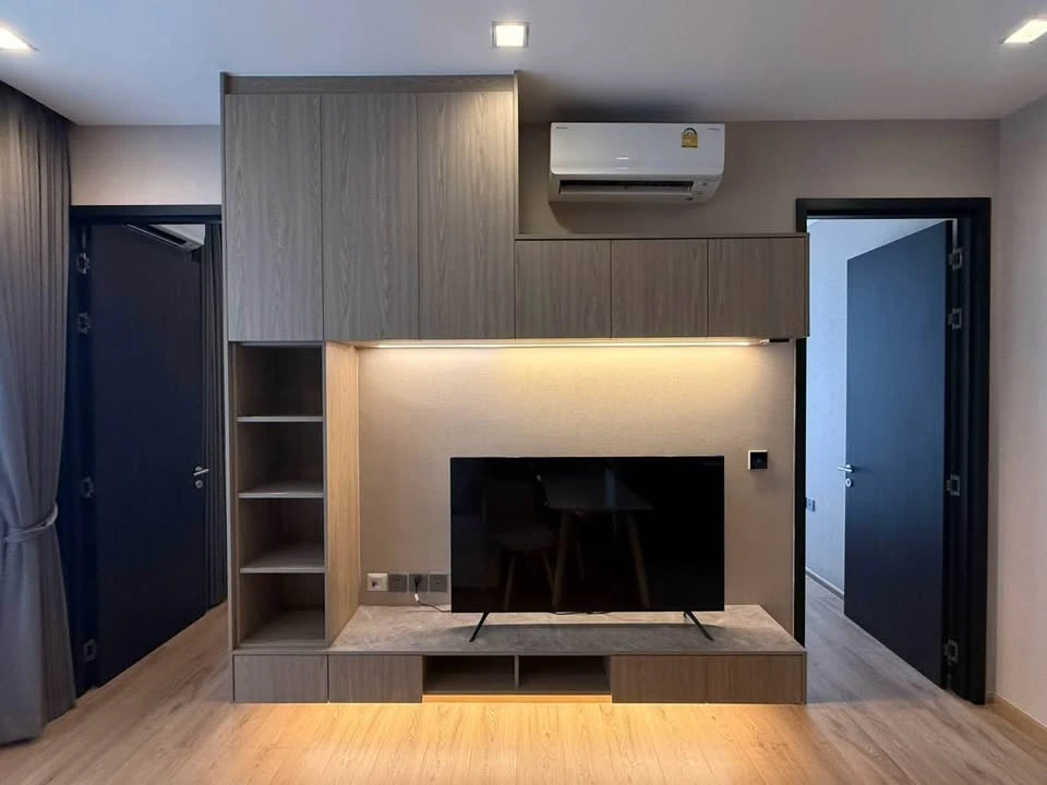 For Rent: Noble Around Ari – inviting corner unit, fully furnished. Book now!