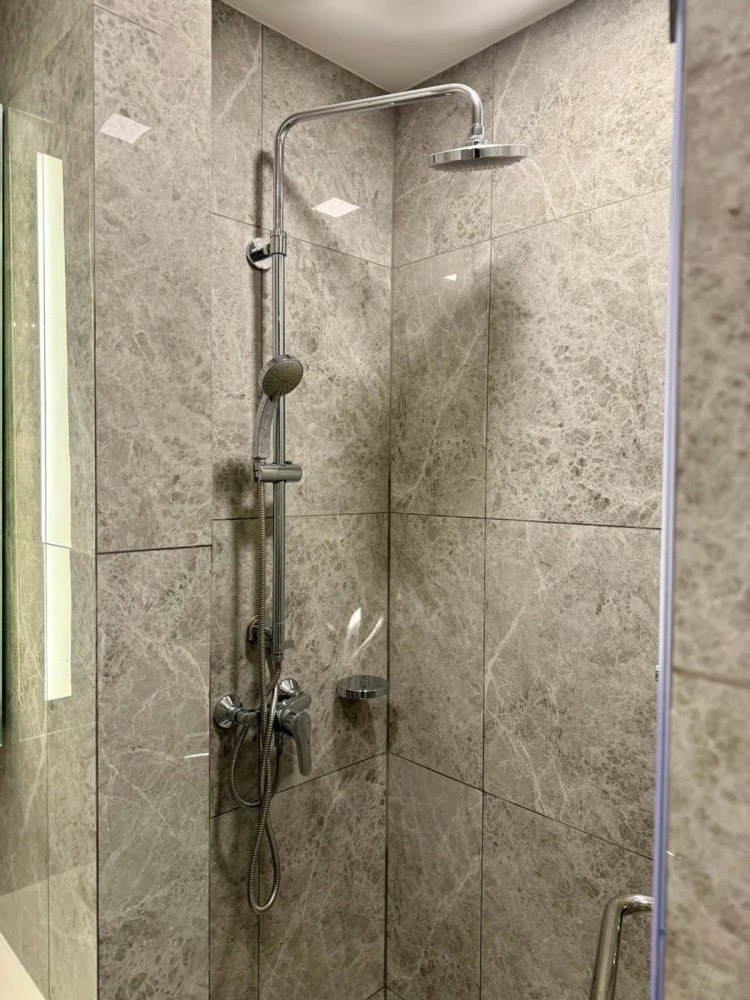 Noble Around Ari for rent, fully furnished, nice room, just bring your suitcase, don't wait!