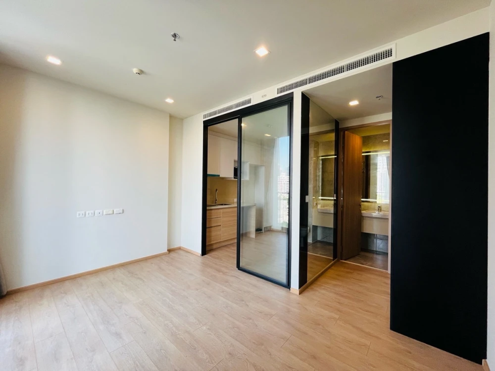 ให้เช่า Noble Around Sukhumvit 33 ชั้น 9 ห้องกว้าง โปร่ง โล่ง จองเลย