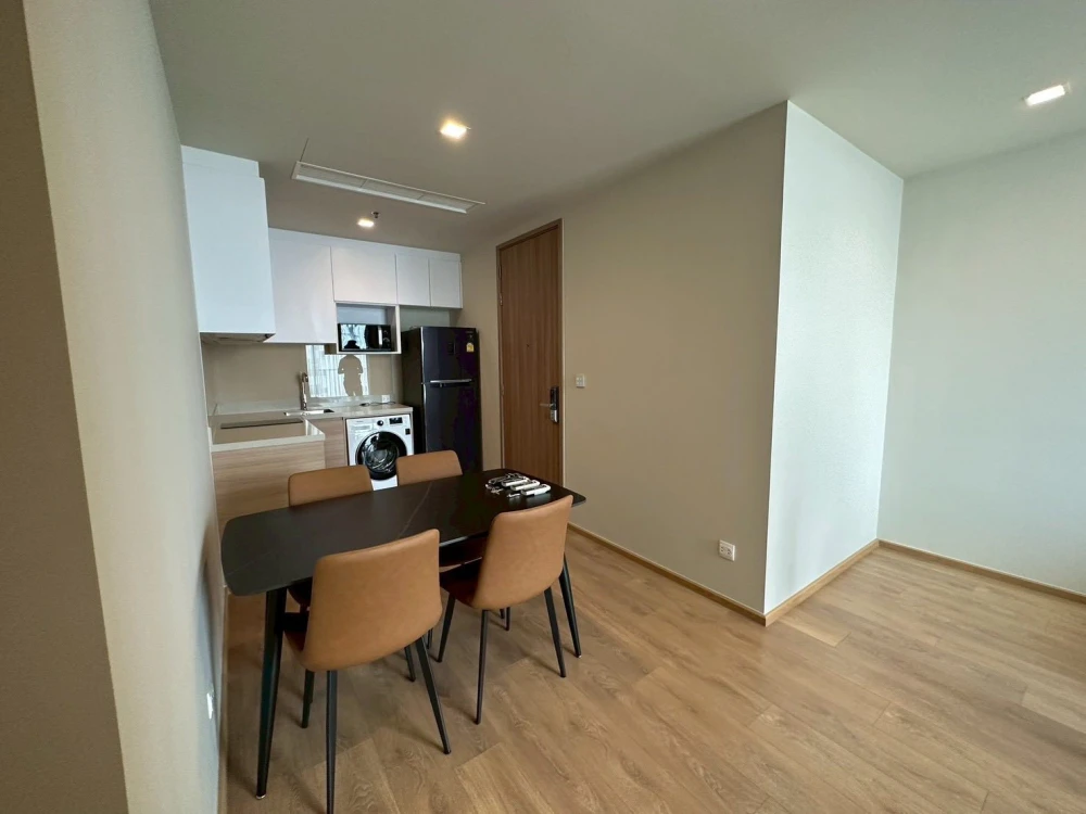 For rent: Noble Around Sukhumvit 33, ready to move in, fully furnished with appliances. Book now, don't miss out! +++