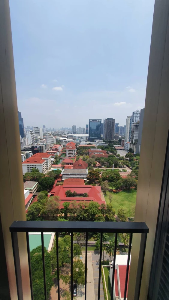 For rent: Noble BE 19, 1 bedroom, fully furnished, convenient location. Just bring your bags and move in!