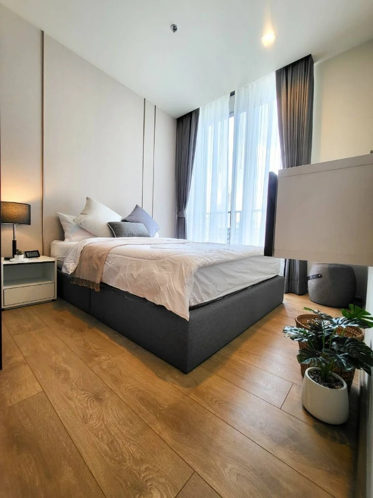 For rent: Noble Be Sukhumvit 33, 5th floor. A lovely unit with complete furnishings. Book now!