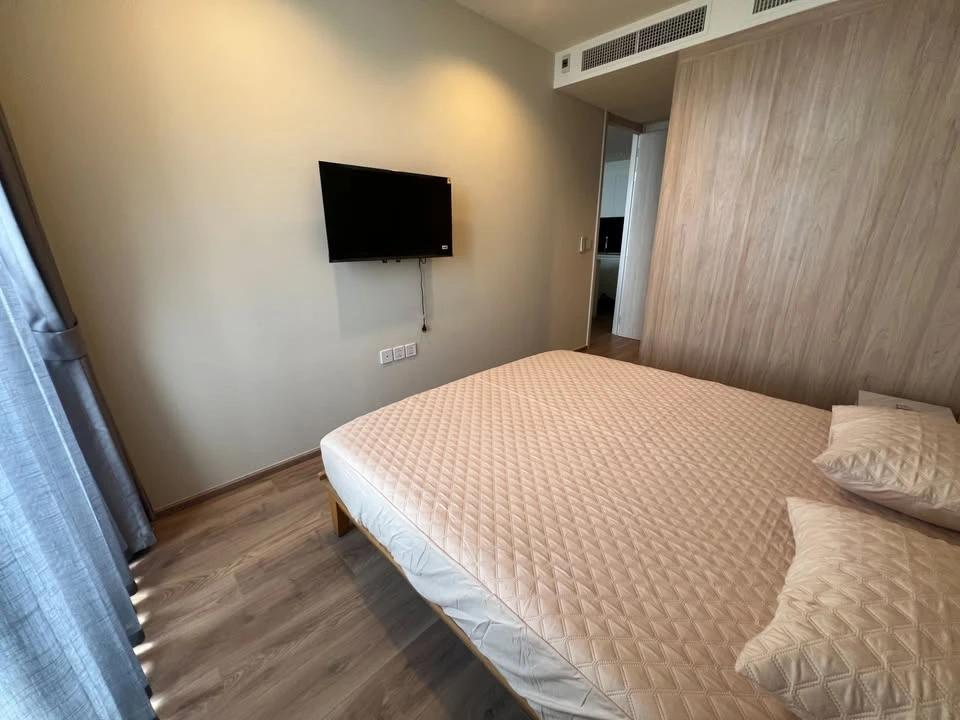Noble Form Thonglor for rent, very high floor, beautiful city view, same floor as common area, very convenient.