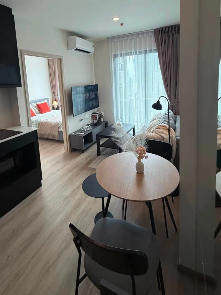 For rent: Noble Nue District R9, 1 bedroom, 1 bathroom, fully furnished. Just bring your bags and move in!