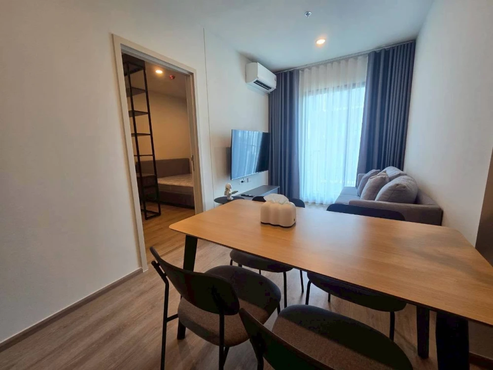 For rent: Noble Nue District R9, 2 bedrooms, 2 bathrooms, beautiful open views, spacious living area. Book now, don't miss out!