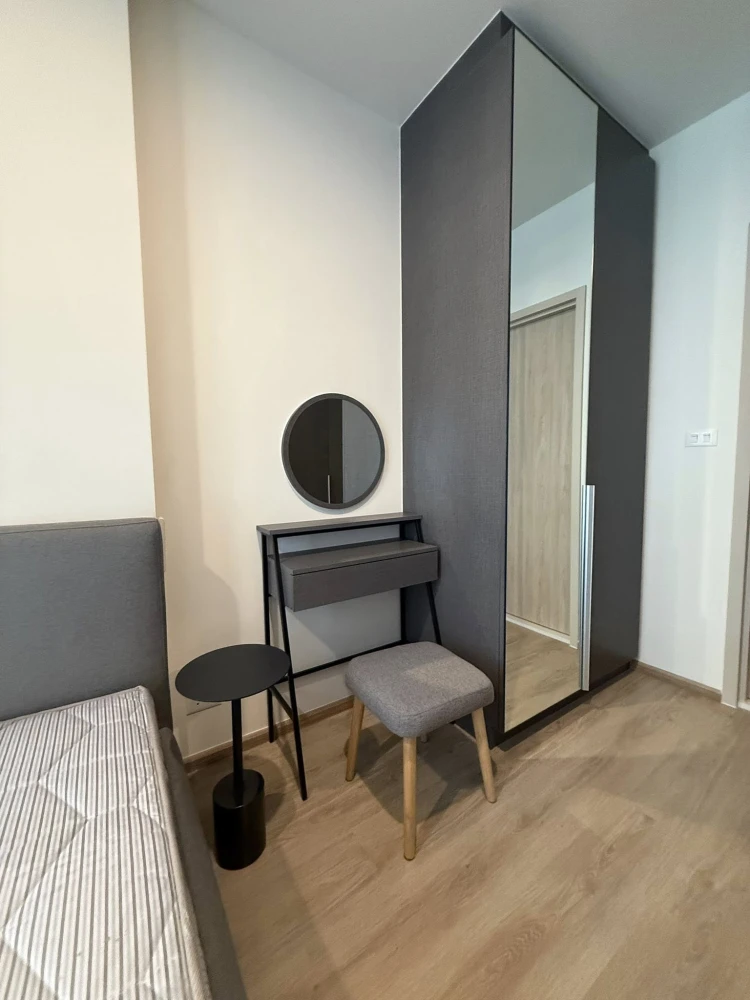 Noble Nue District R9 for rent, nice room, good location, convenient transportation, beautiful view, not blocked, hurry and reserve now!