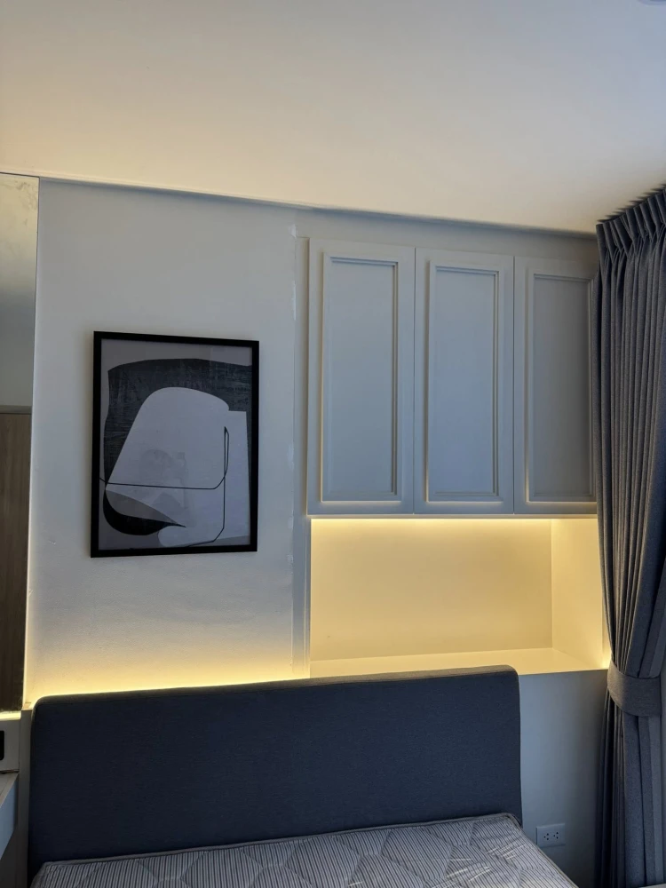 For rent: Noble Nue District R9, corner room, not crowded, decorated in a cool tone, comes with complete furniture and appliances. Reserve now!