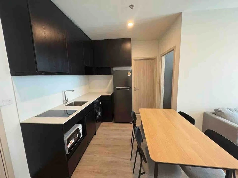 For rent: Noble Nue District Rama 9. Spacious room on the 22nd floor with great views. Book now, don't wait!
