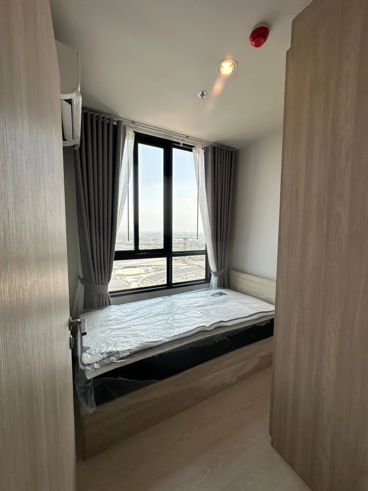 For rent: Noble NUE Mega Plus Bangna, 30th floor, corner room, fully furnished, nice to live in, reserve now.