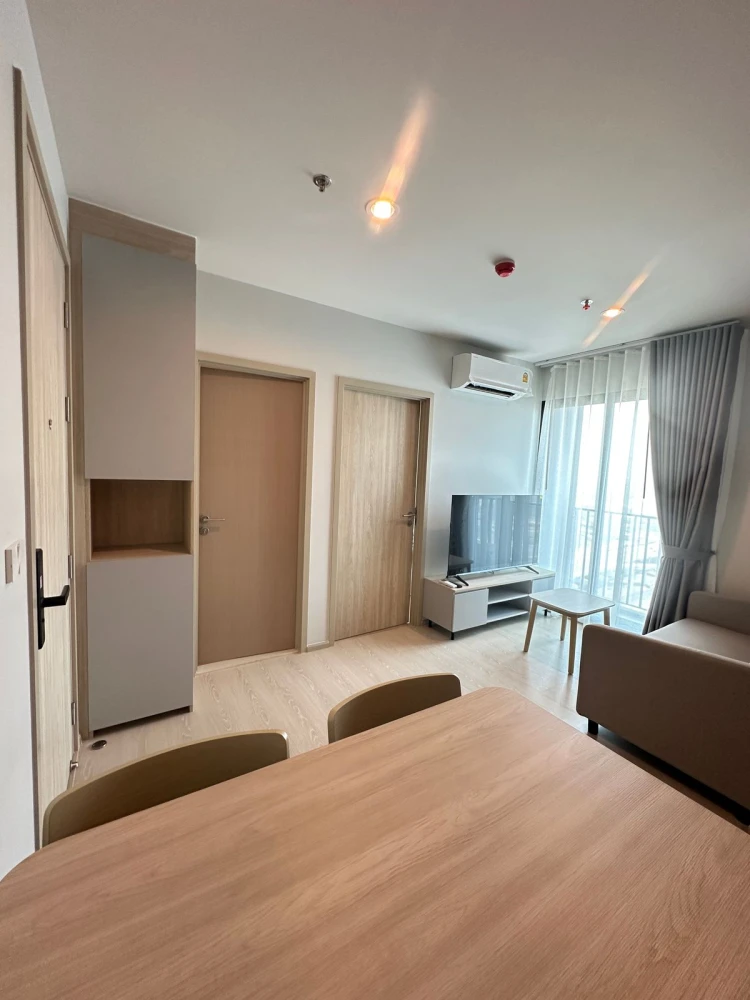 For rent: Noble NUE Mega Plus Bangna, 30th floor, corner room, fully furnished, nice to live in, reserve now.