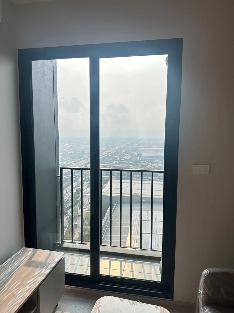 For rent: Noble NUE Mega Plus Bangna, 30th floor, corner room, fully furnished, nice to live in, reserve now.