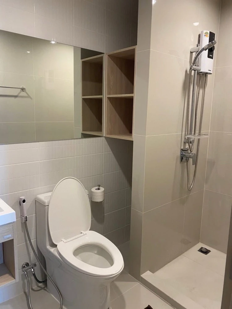 For rent: Noble NUE Mega Plus Bangna, a nice room on the 21st floor with a high view. If you don't book, you'll regret it later.