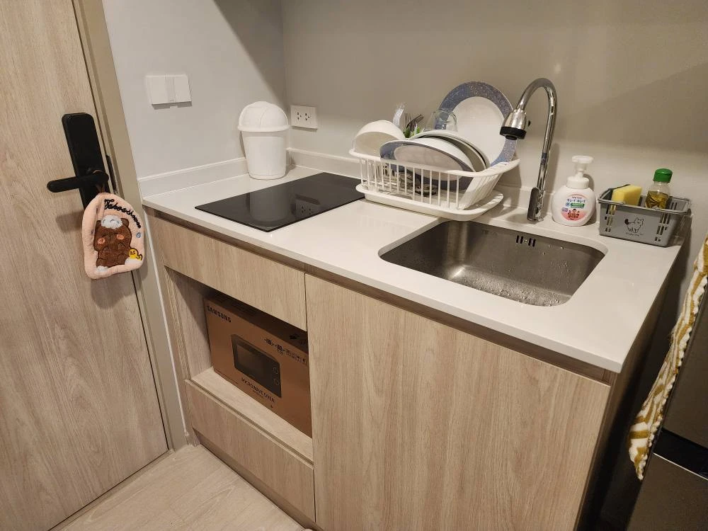 For rent: Noble NUE Mega Plus Bangna. Nice room, fully furnished with appliances, affordable price, and unobstructed view. Book now before it's too la