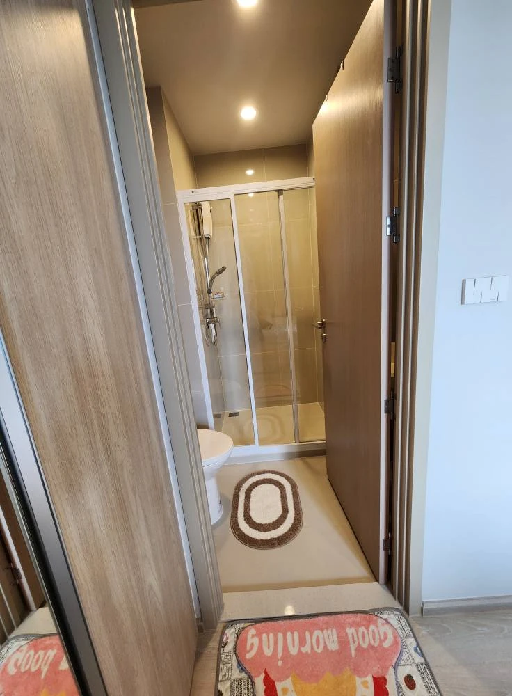For rent: Noble NUE Mega Plus Bangna. Nice room, fully furnished with appliances, affordable price, and unobstructed view. Book now before it's too la