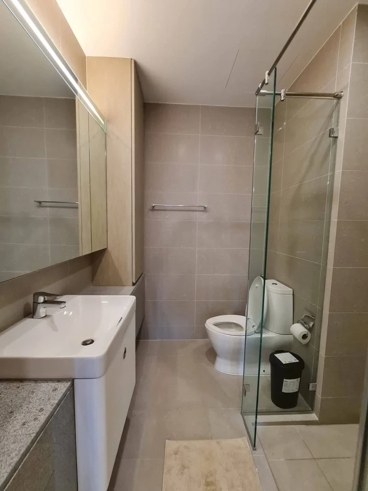 For rent Noble Ploenchit, high floor, large room, beautifully decorated, open layout, book now