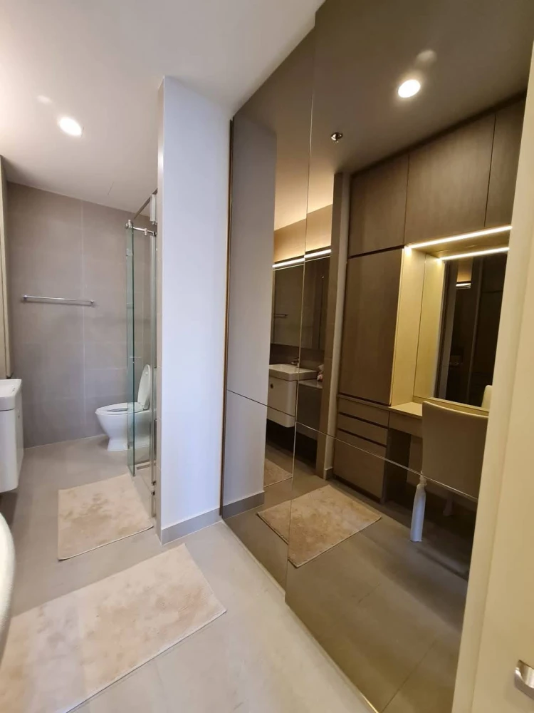 For rent Noble Ploenchit, high floor, large room, beautifully decorated, open layout, book now