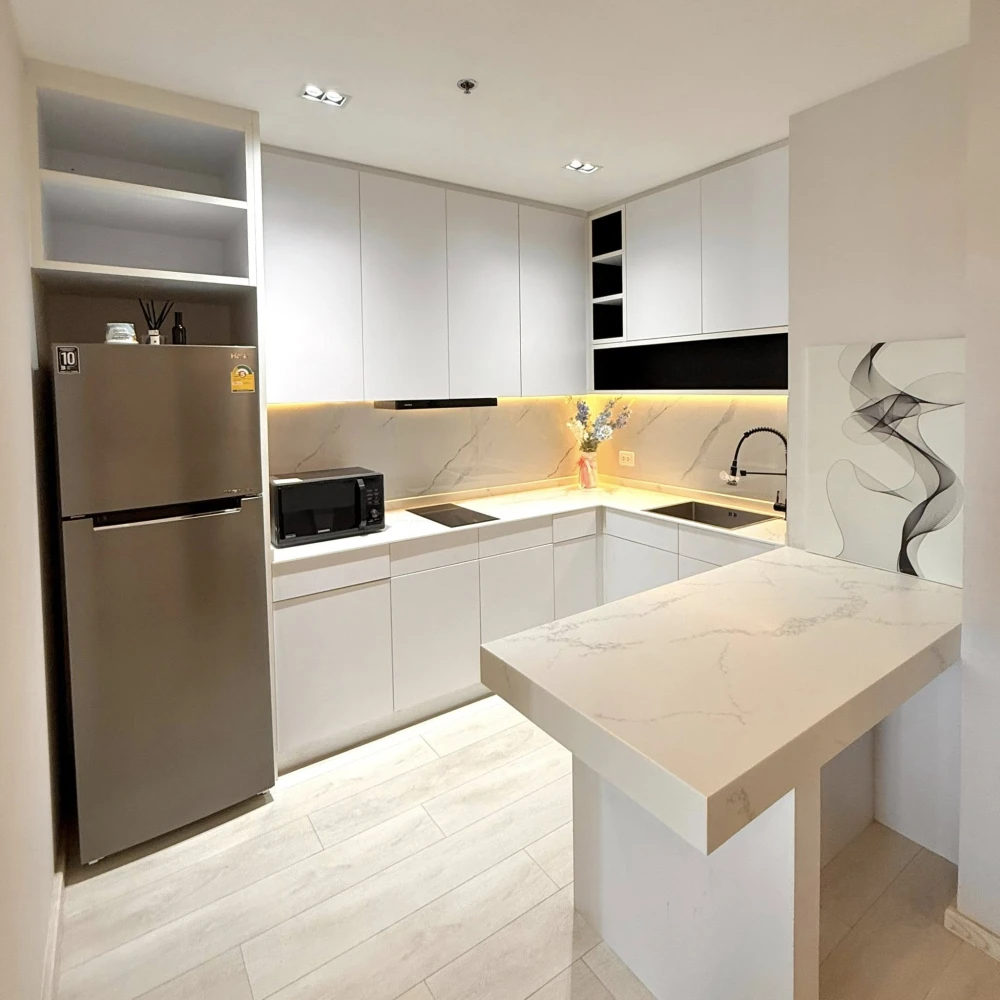 For rent: NOBLE PLOENCHIT, fully furnished room, ready to move in, high floor, beautiful view, hurry and book now before it's gone!