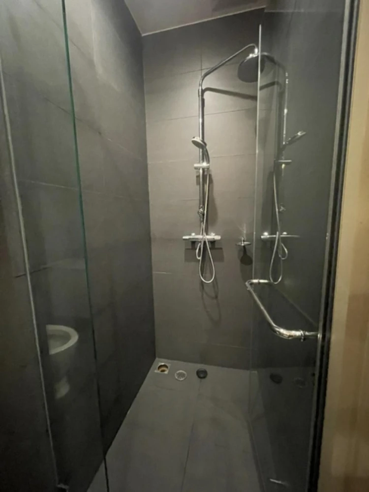 2-bedroom condo for rent at Noble Ploenjit, fully furnished. Book now!