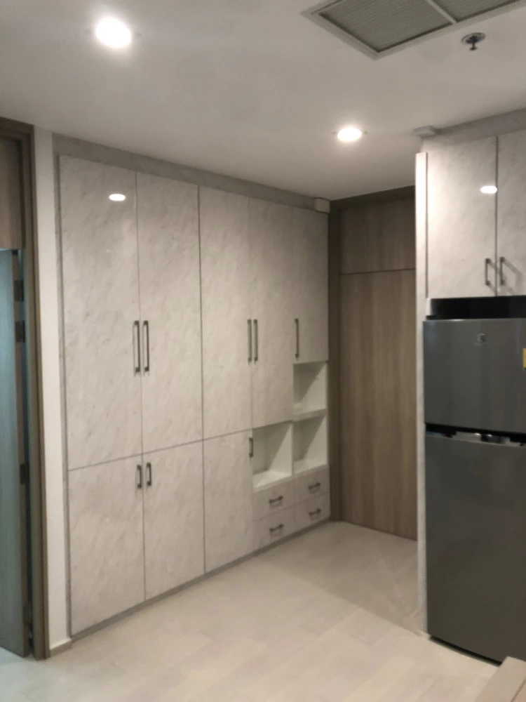 For rent: Noble Ploenjit, 19th floor, beautiful city view, beautiful room, fully furnished, nice to live in, interested, reserve now.