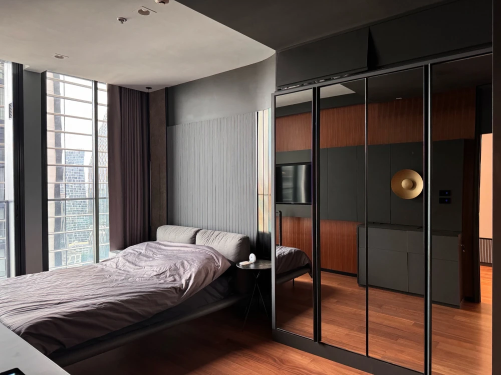 For rent: Noble Ploenjit, 27th floor, high floor, fully furnished, ready to move in. Book now! Don't miss out!