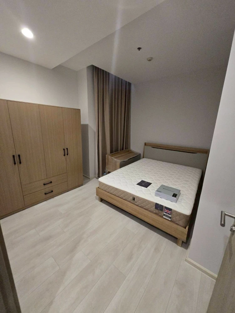 For rent: Noble Ploenjit, 9th floor, fully furnished, very livable. Book now! Limited time offer!