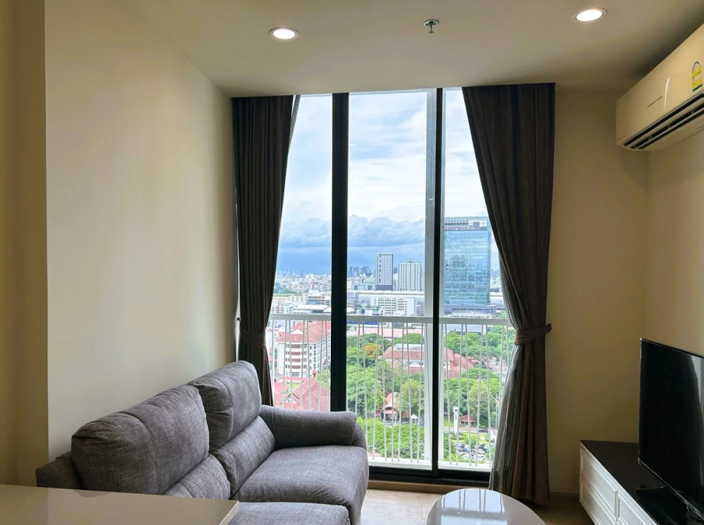 For rent: Noble Recole Sukhumvit 19, 19th floor, nice room, fully furnished, book now, don't miss out.
