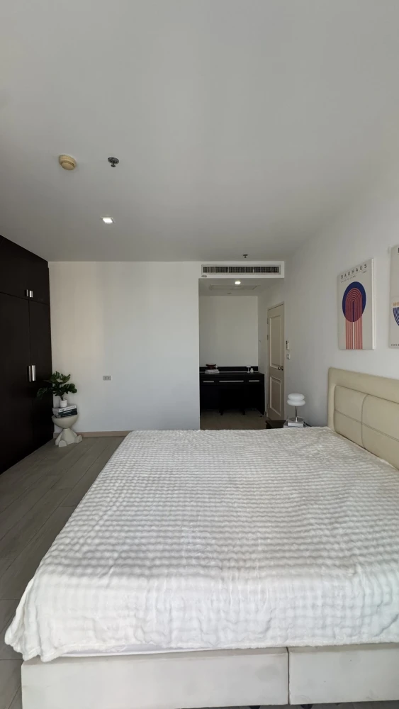 Noble Reflex for rent, great view, spacious area, fully furnished, don't miss it.
