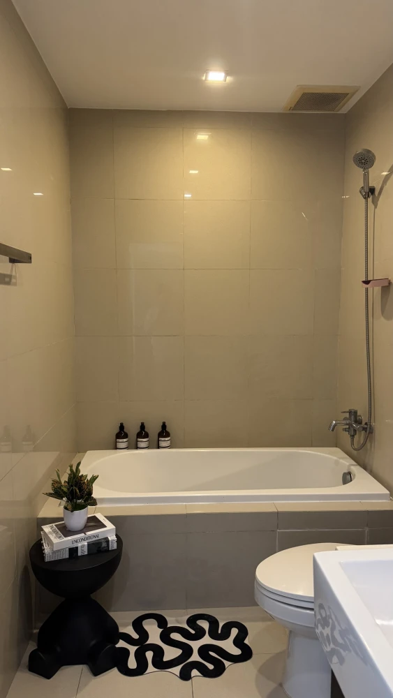 Noble Reflex for rent, great view, spacious area, fully furnished, don't miss it.