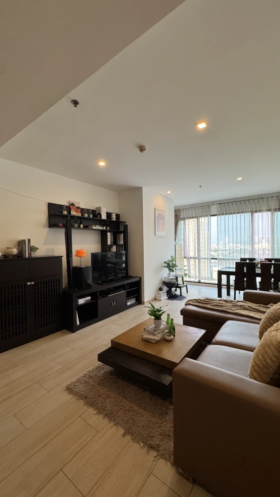Noble Reflex for rent, great view, spacious area, fully furnished, don't miss it.