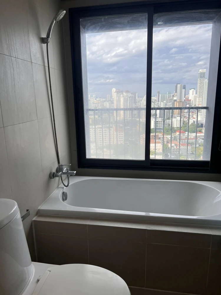 ขาย ให้เช่า Noble Remix Sukhumvit 36 ชั้น 24 ห้องกว้าง แต่งครบ น่าอยู่ จองเลยจ้า