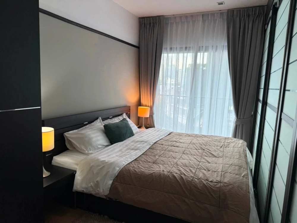 Noble Remix for rent, fully furnished, stylish and very livable. Don't just look, book now!