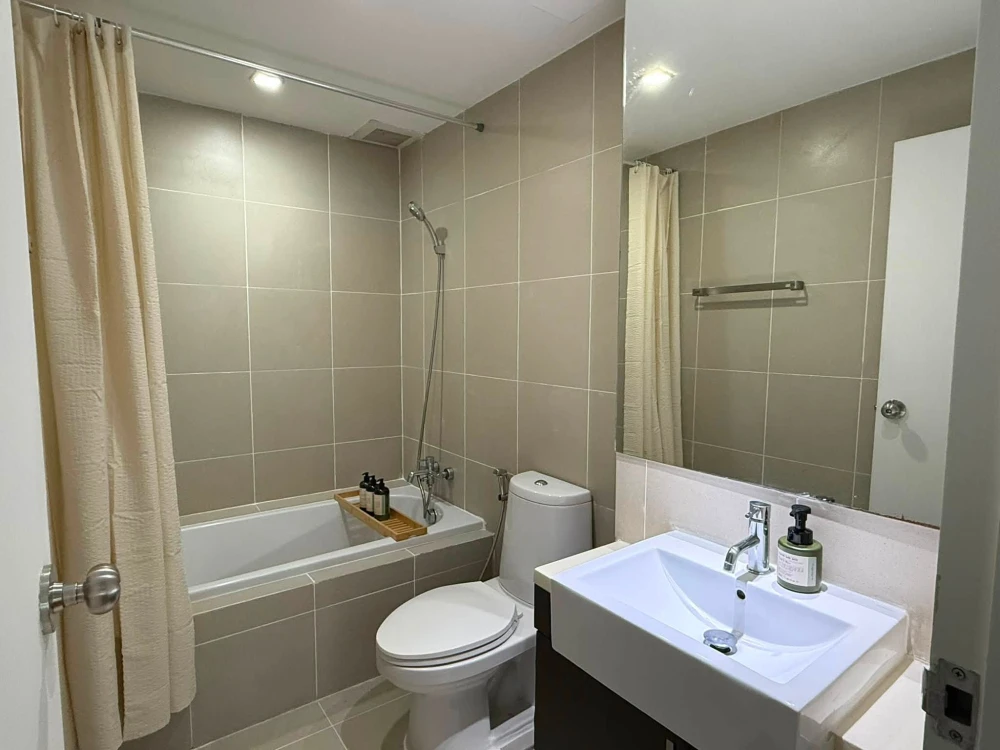 Noble Remix for rent, fully furnished, stylish and very livable. Don't just look, book now!