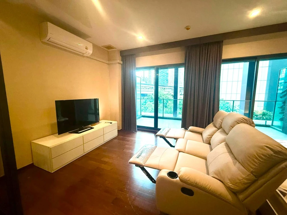 Noble Remix apartment for rent, 3rd floor, fully furnished with appliances. Just bring your suitcase and move in!