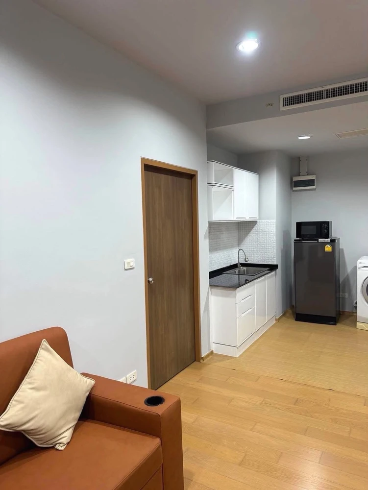 Noble Revent condo for rent, 11th floor, fully furnished with appliances. Book now, don't wait!