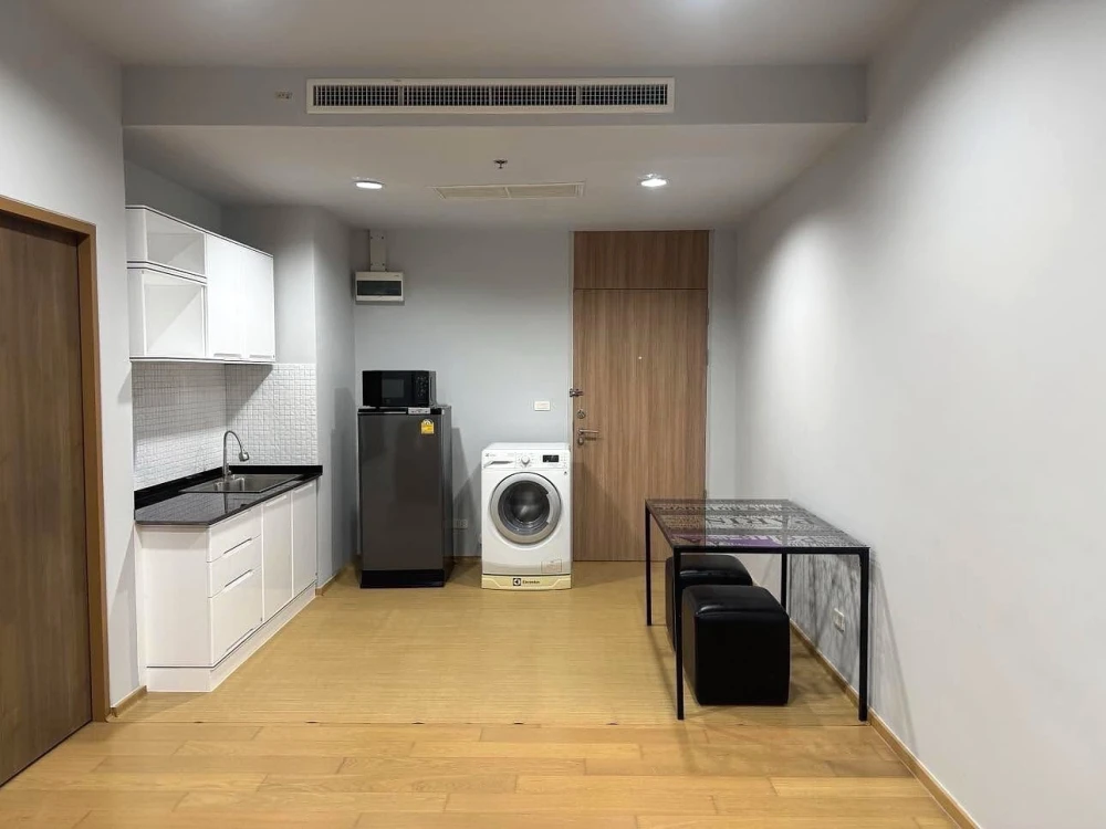 Noble Revent condo for rent, 11th floor, fully furnished with appliances. Book now, don't wait!